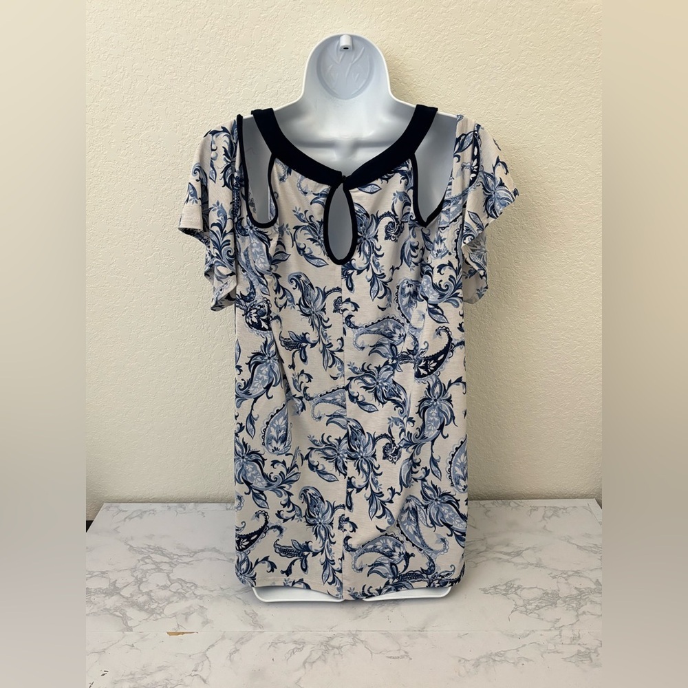 Naif Short Sleeve Pullover Blouse Women’s Plus Sz 2X Blue Paisley Strappy Top​ - Picture 3 of 5